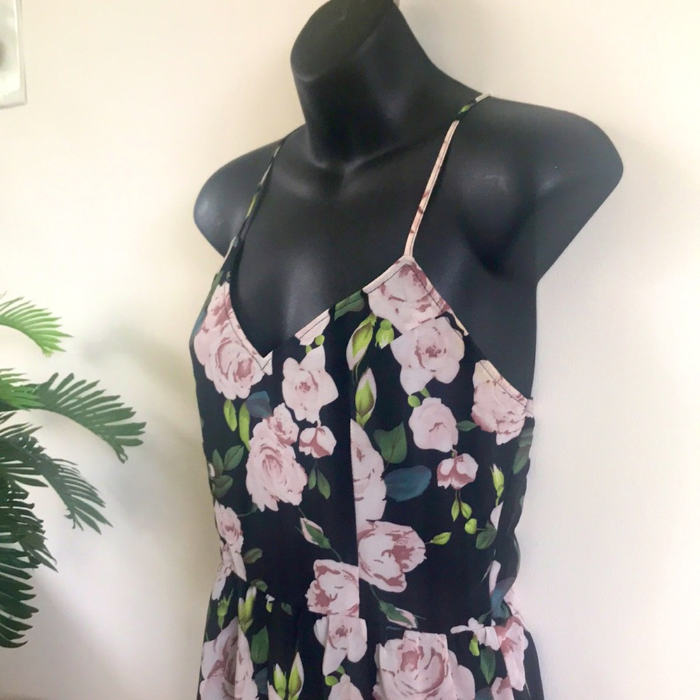 Pretty Roses Lounge Shorts Jumpsuit - Picture 5 of 17